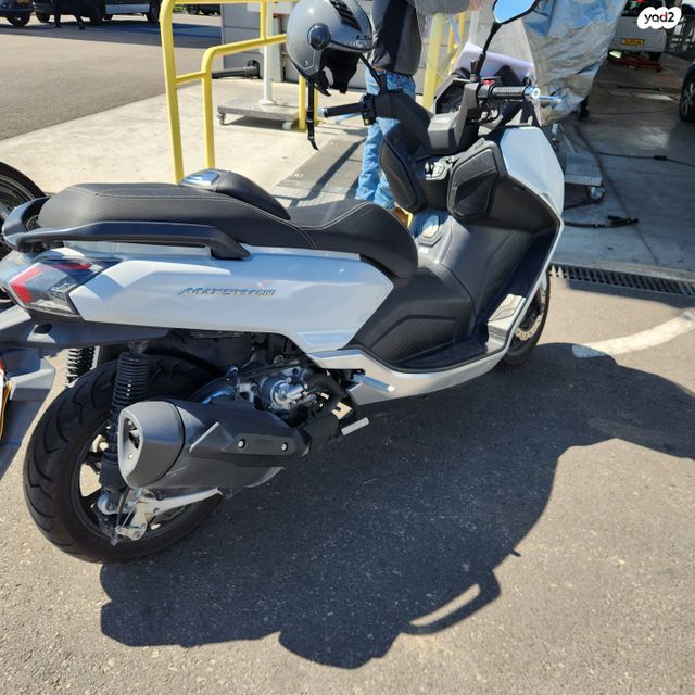 סאן יאנג מקסים 400