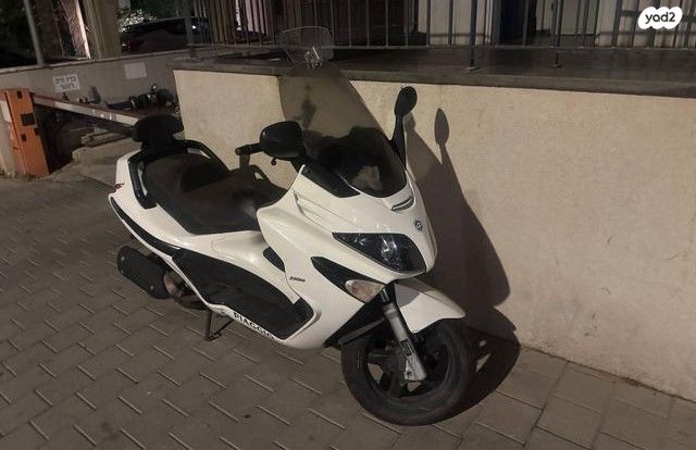 מודעת רכב פיאג'ו X-Evo 250