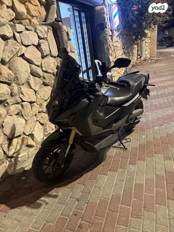 סאן יאנג ADX400