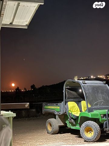 מודעת רכב John Deere