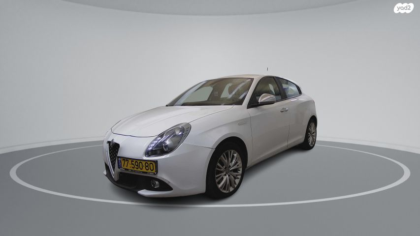 מודעת רכב אלפא רומיאו ג'ולייטה