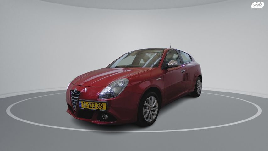 מודעת רכב אלפא רומיאו ג'ולייטה