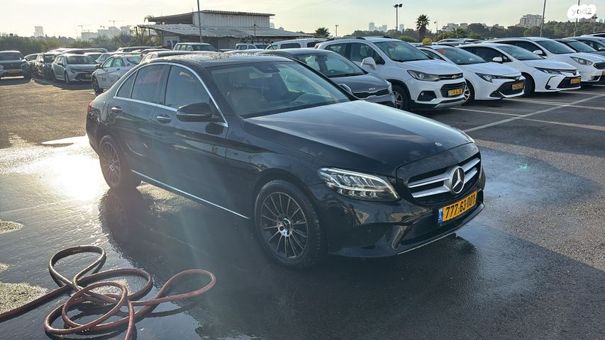 מודעת רכב מרצדס-בנץ C-class