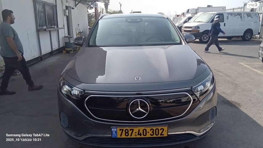 מודעת רכב מרצדס-בנץ EQA