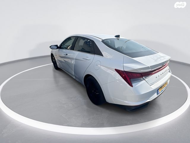 יונדאי אלנטרה