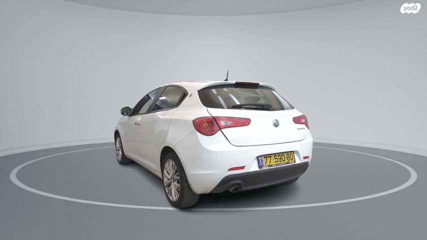 אלפא רומיאו ג'ולייטה