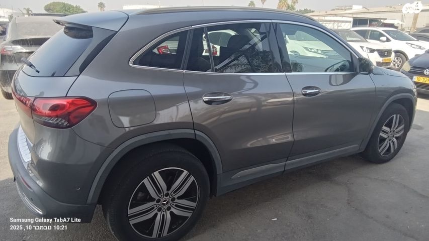 מודעת רכב מרצדס-בנץ EQA 2