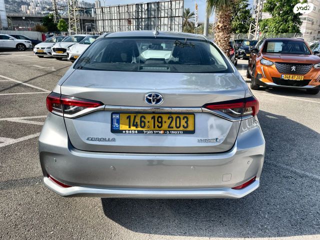 טויוטה קורולה