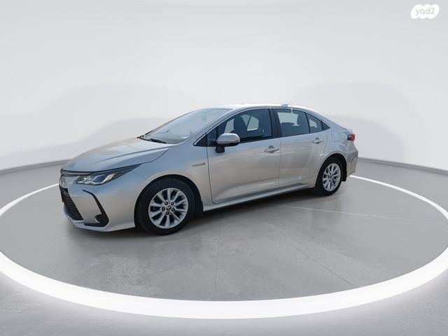 טויוטה קורולה