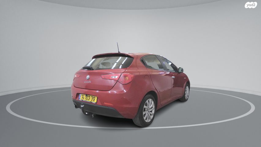 אלפא רומיאו ג'ולייטה