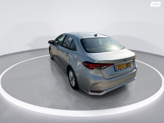 טויוטה קורולה