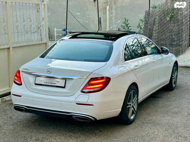 מודעת רכב מרצדס-בנץ E-class