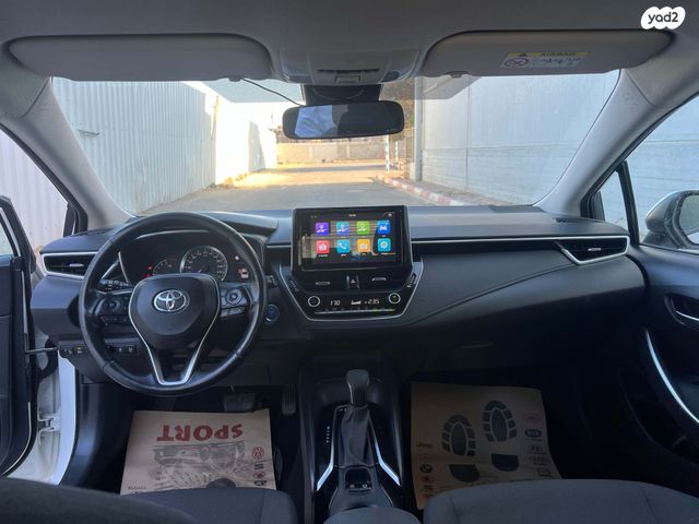 טויוטה קורולה