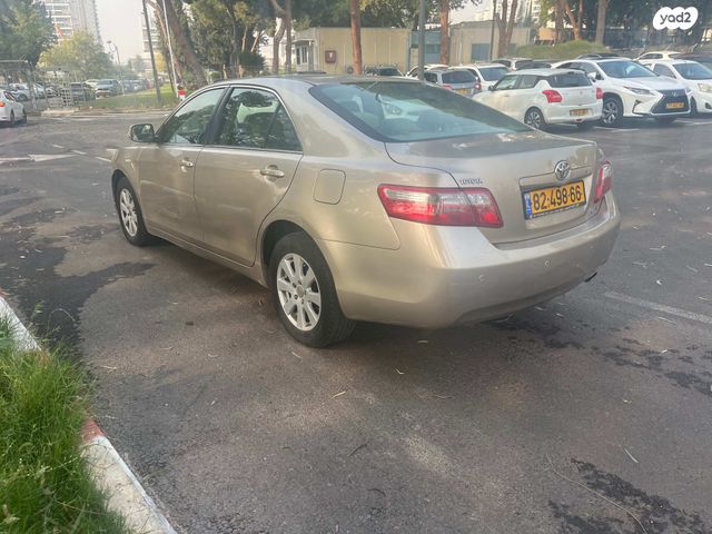 טויוטה קאמרי