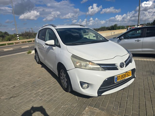 מודעת רכב טויוטה ורסו