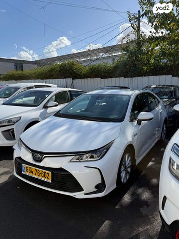 מודעת רכב טויוטה קורולה