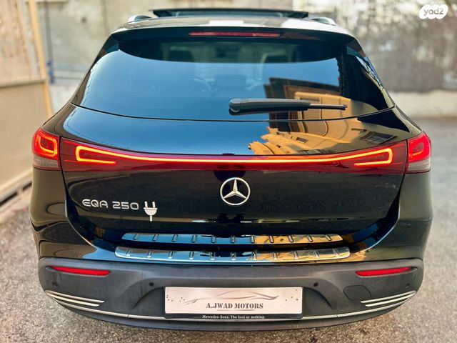 מרצדס-בנץ EQA