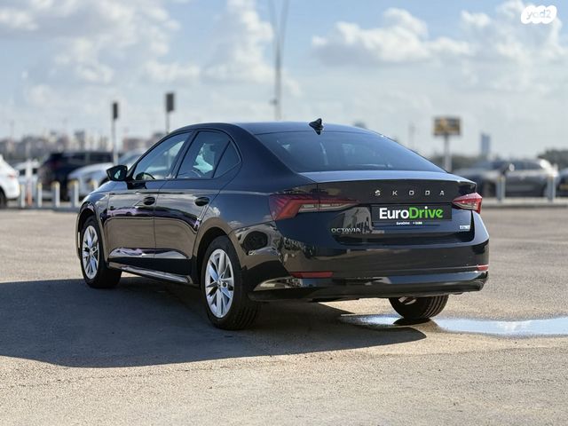 סקודה אוקטביה