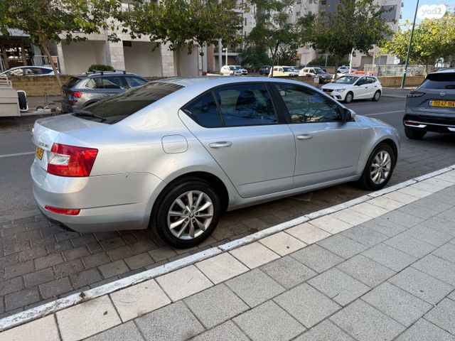 סקודה אוקטביה 
