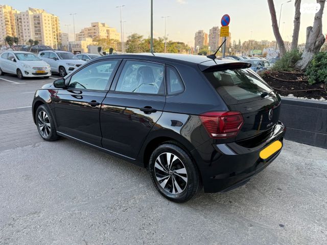 פולקסווגן פולו 