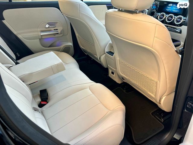 מרצדס-בנץ EQA