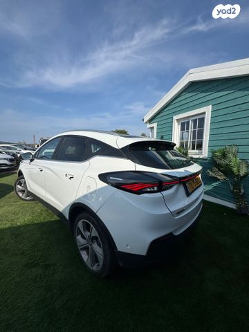 מודעת רכב ג׳ילי Geometry C