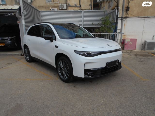 C10 Design חשמלי אוט׳ (215 כ״ס)