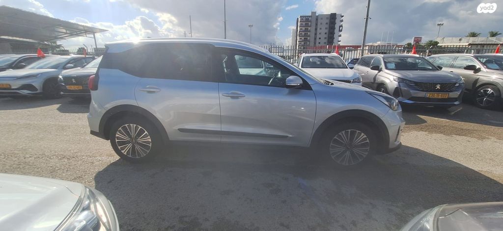 קיה נירו פלוס