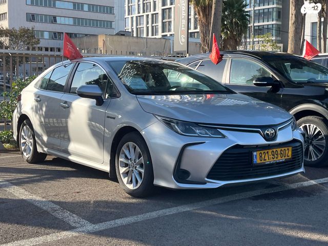 מודעת רכב טויוטה קורולה