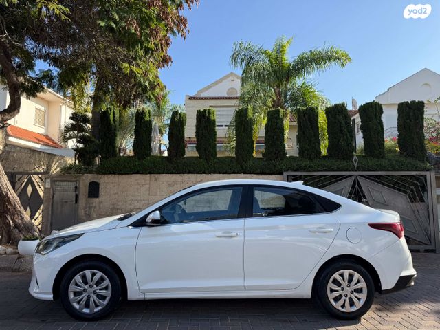 יונדאי אקסנט i25