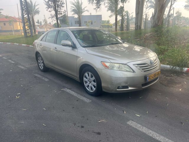 טויוטה קאמרי