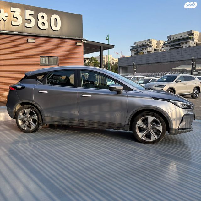 ג׳ילי Geometry C