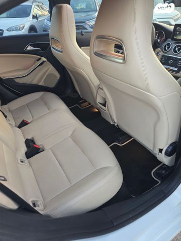 מרצדס-בנץ CLA