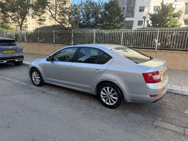 סקודה אוקטביה 