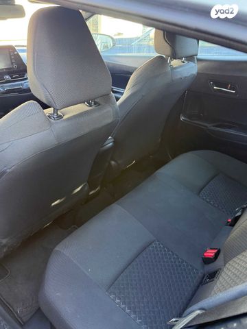 מודעת רכב טויוטה C-HR 2