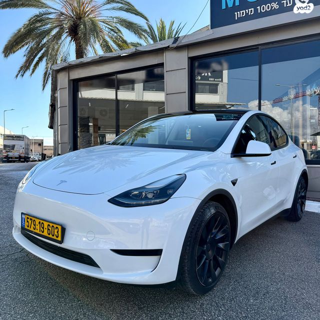מודעת רכב טסלה מודל Y