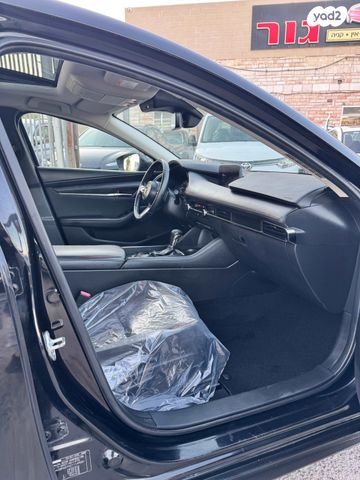 מודעת רכב מאזדה 3 2