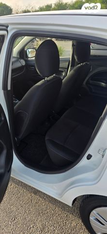 מיצובישי ספייס סטאר