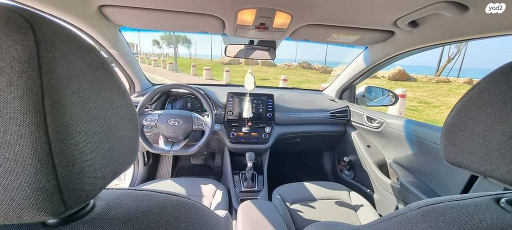 יונדאי איוניק