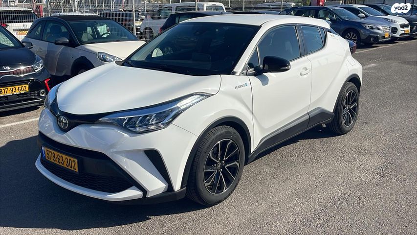 מודעת רכב טויוטה C-HR