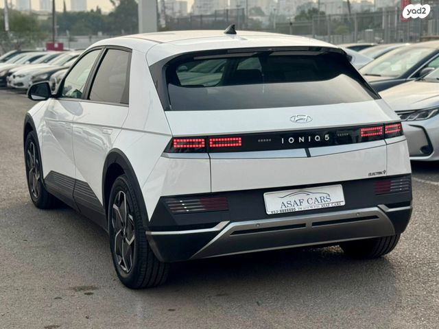 יונדאי איוניק 5