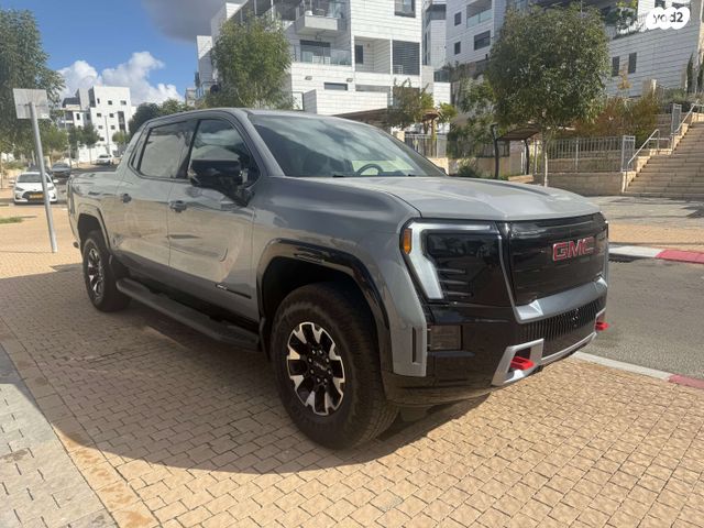 ג'י.אם.סי סיירה EV