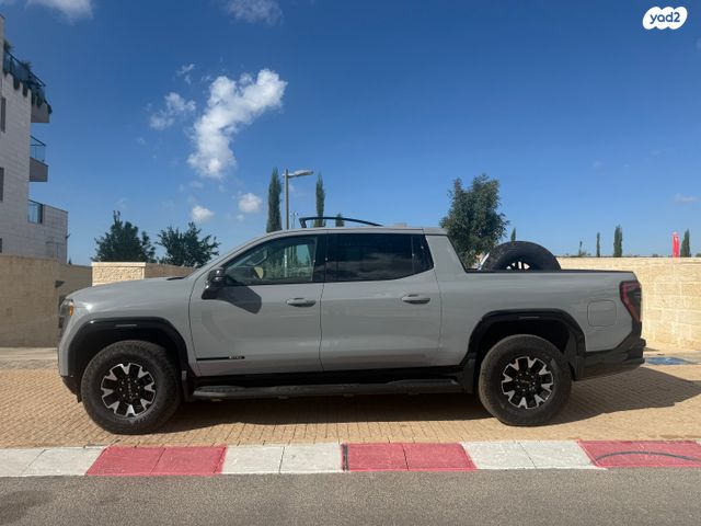 ג'י.אם.סי סיירה EV