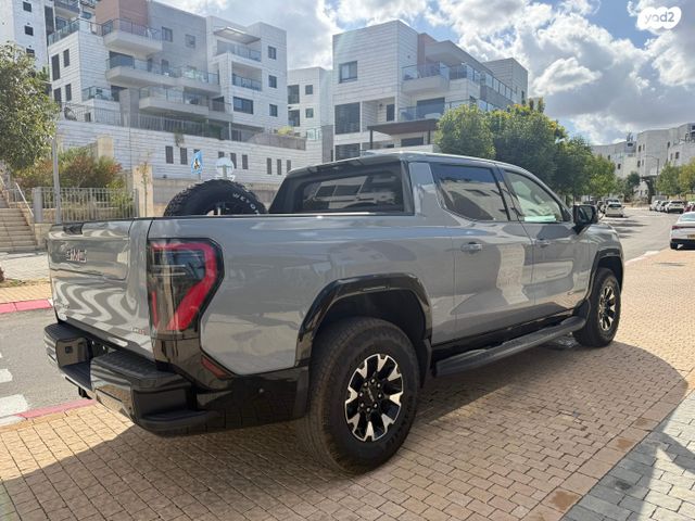 ג'י.אם.סי סיירה EV