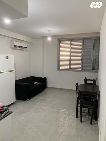 אהרון דב פוקס 17