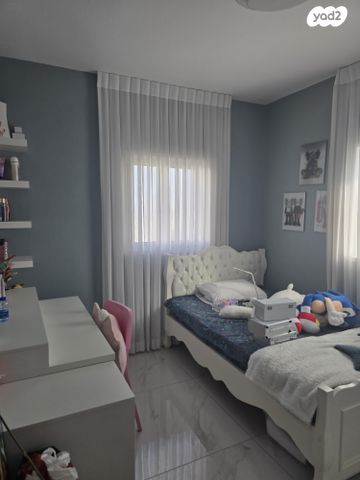 שמחה יעקובזון 10