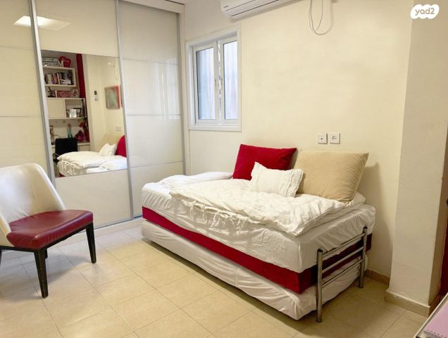 דירה, הרב נויפלד 3, קרית הרצוג, בני ברק