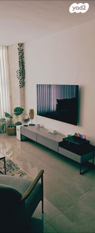 דירה, שער האריות 15, קרית שרת מזרח, חולון