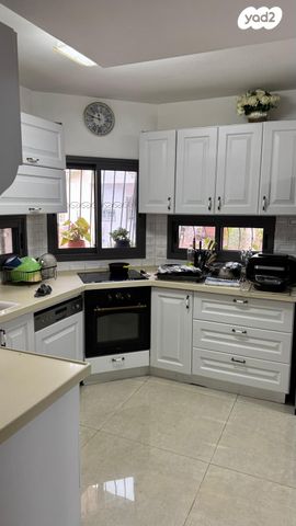 דו משפחתי, הרמ"א 9, יפה נוף וגני דן, רמלה