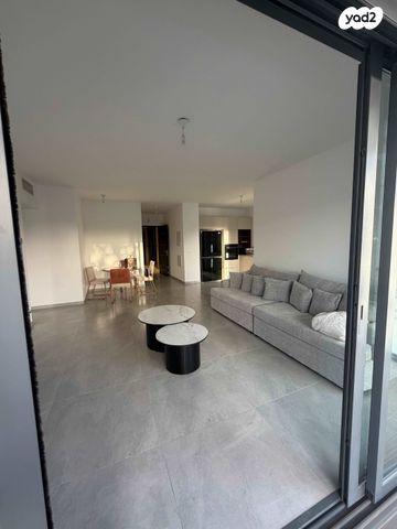 דירה, בר כוכבא 41, נווה ישראל, הרצליה